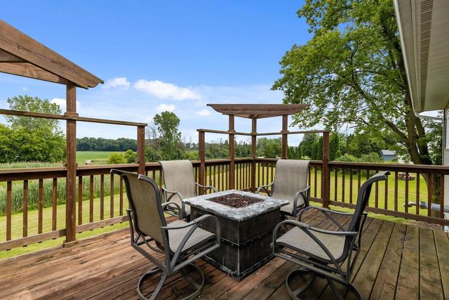 N2749 EVERGREEN LANE, Appleton, WI 54913