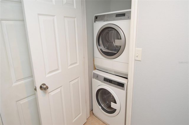8617 FANCY FINCH DRIVE 101, Tampa, FL 33614
