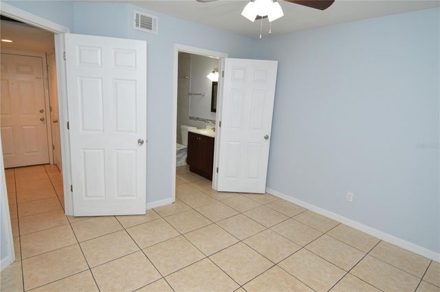 8617 FANCY FINCH DRIVE 101, Tampa, FL 33614