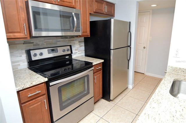 8617 FANCY FINCH DRIVE 101, Tampa, FL 33614