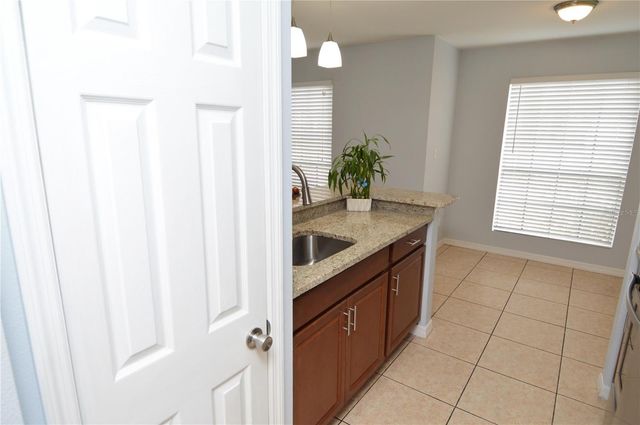 8617 FANCY FINCH DRIVE 101, Tampa, FL 33614