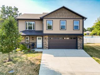 3205 SAGEGRASS CT, Columbia, MO 65202