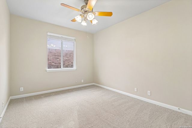 125 INDIGO BRUSH DR, Cibolo, TX 78108