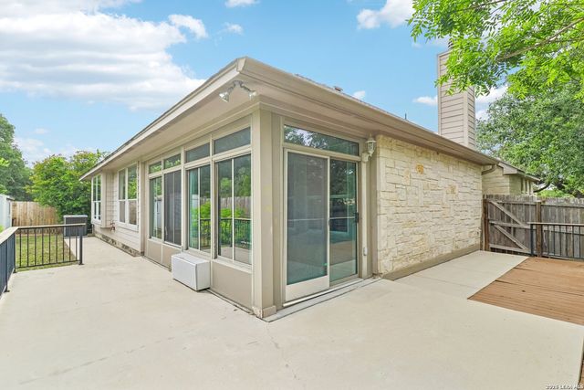 125 INDIGO BRUSH DR, Cibolo, TX 78108