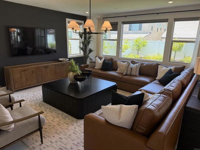 117 Takamasa Way, Oceanside, CA 92057