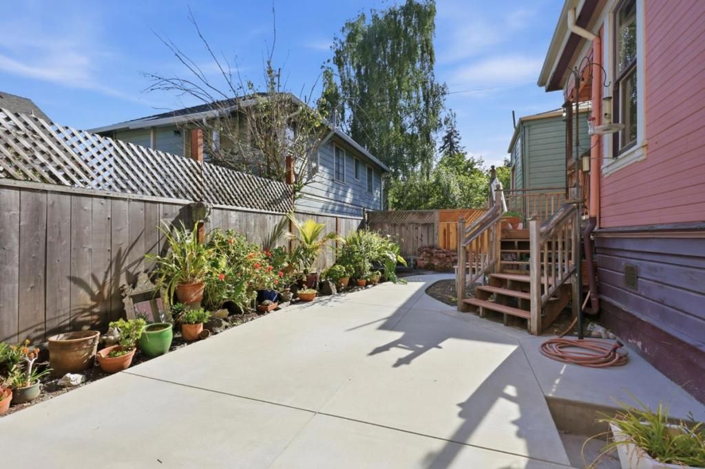 Image 36 of property listing at 225 Union Street, Santa Cruz, CA 95060