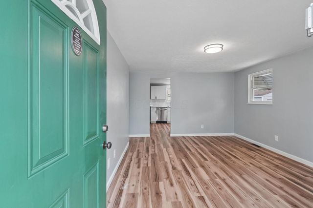 4040 Randell Road, Columbus, OH 43228