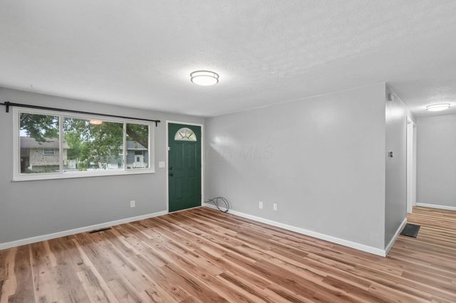 4040 Randell Road, Columbus, OH 43228