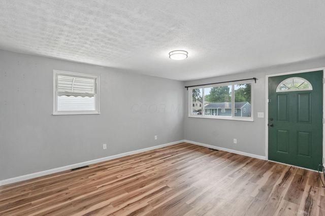 4040 Randell Road, Columbus, OH 43228