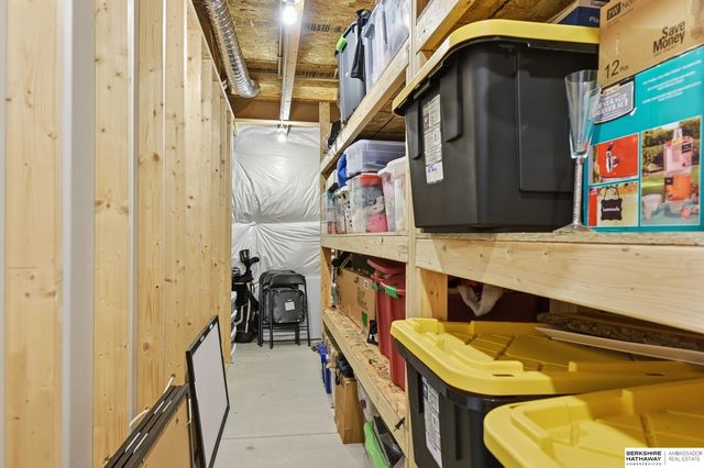 16418 Lilac Street, Omaha, NE 68116