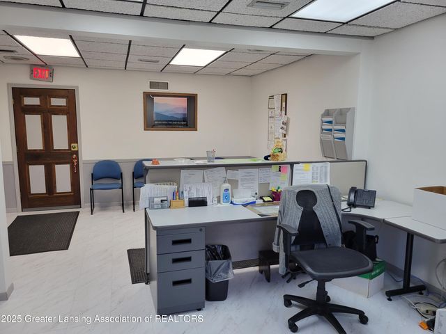 611 W State Street, St. Johns, MI 48879