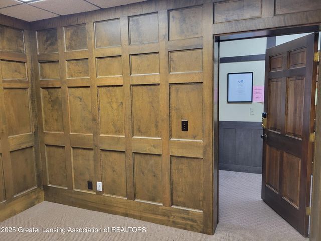 611 W State Street, St. Johns, MI 48879