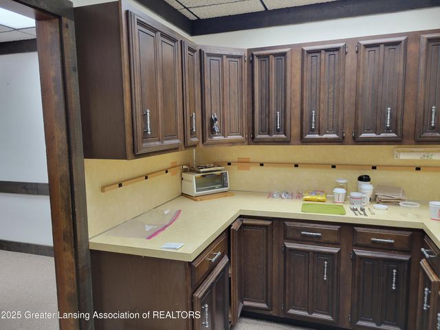 611 W State Street, St. Johns, MI 48879