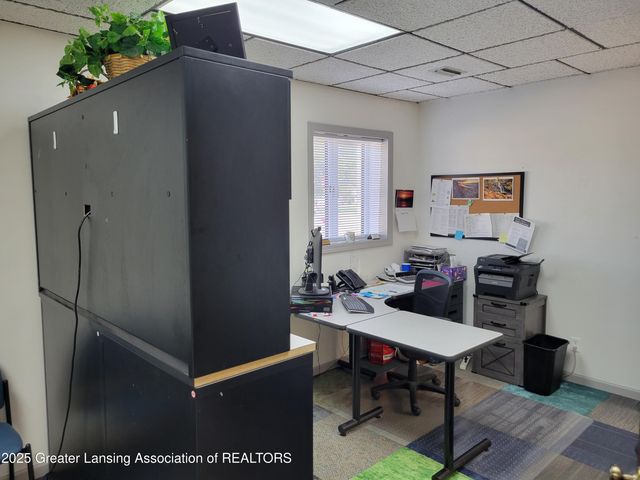 611 W State Street, St. Johns, MI 48879