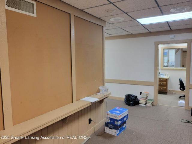 611 W State Street, St. Johns, MI 48879