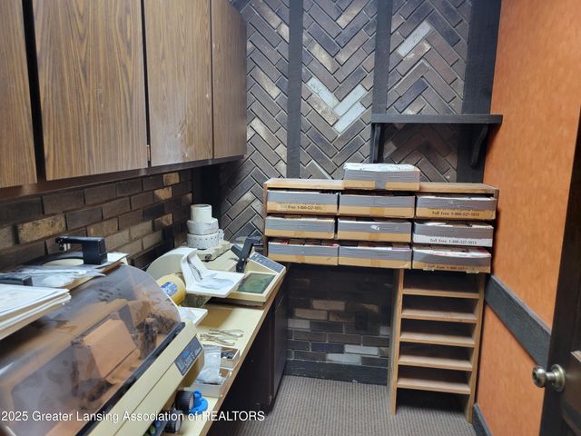 611 W State Street, St. Johns, MI 48879