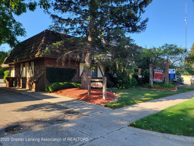 611 W State Street, St. Johns, MI 48879