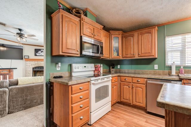 1328 N Avenue, Tahoka, TX 79373