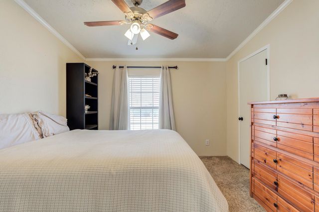 1328 N Avenue, Tahoka, TX 79373