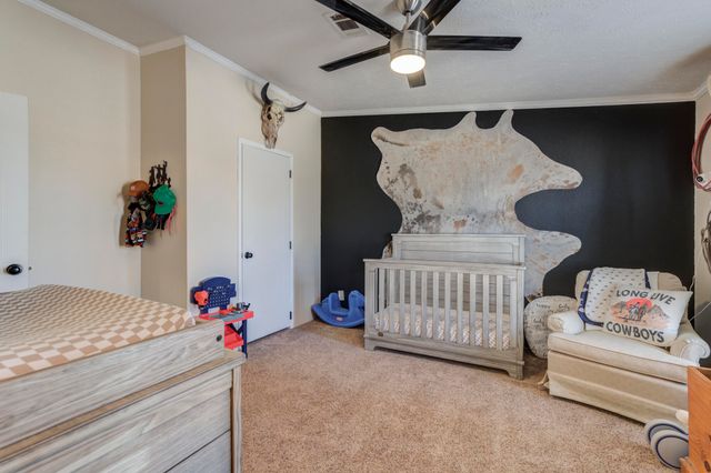 1328 N Avenue, Tahoka, TX 79373