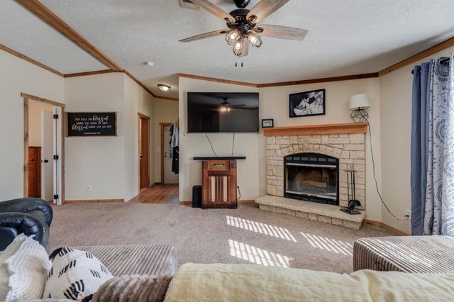 1328 N Avenue, Tahoka, TX 79373