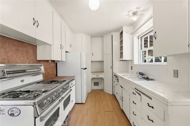 4874 Palo Drive, Tarzana, CA 91356