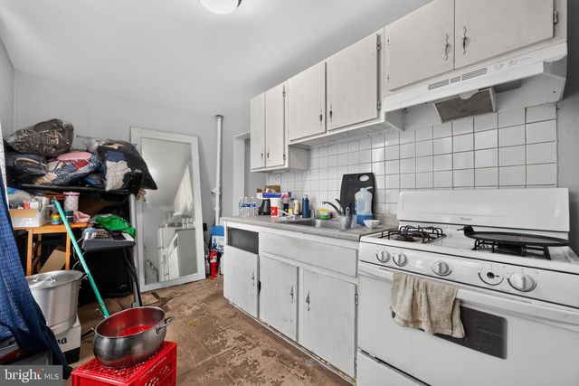 1132 W MAIN ST, Norristown, PA 19401