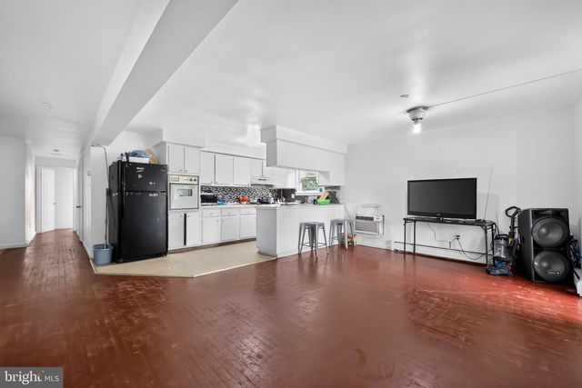 1132 W MAIN ST, Norristown, PA 19401
