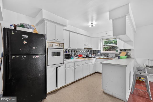 1132 W MAIN ST, Norristown, PA 19401