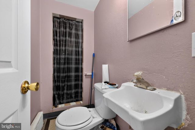 1132 W MAIN ST, Norristown, PA 19401
