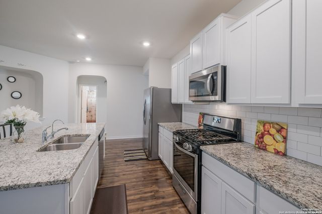 4835 SWING ARC WAY, San Antonio, TX 78261