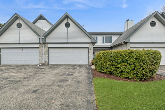 1487 Hazelwood Court 1487, Gurnee, IL 60031