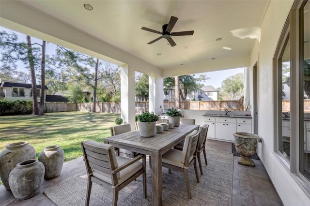 725 Blalock Road, Hedwig Village, TX 77024