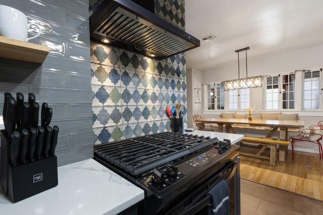 1812 Silver Avenue SE, Albuquerque, NM 87106