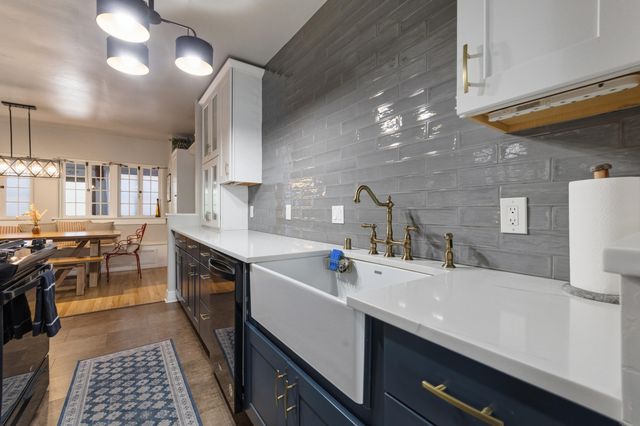 1812 Silver Avenue SE, Albuquerque, NM 87106