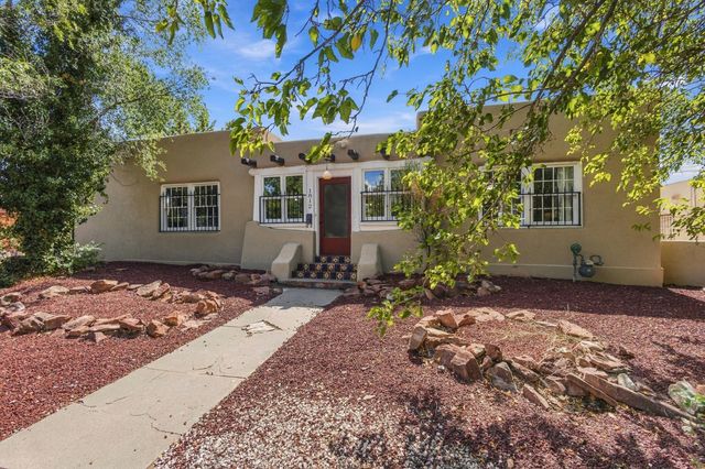 1812 Silver Avenue SE, Albuquerque, NM 87106