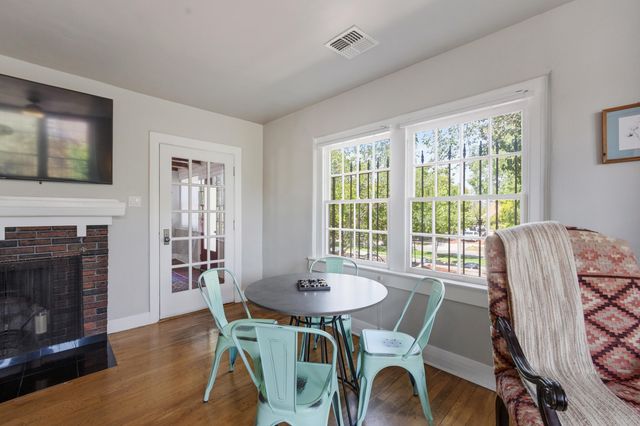 1812 Silver Avenue SE, Albuquerque, NM 87106