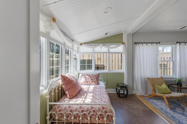 1812 Silver Avenue SE, Albuquerque, NM 87106
