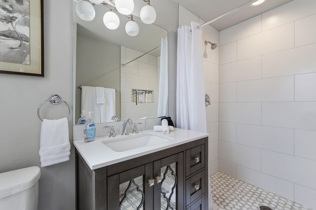 1812 Silver Avenue SE, Albuquerque, NM 87106