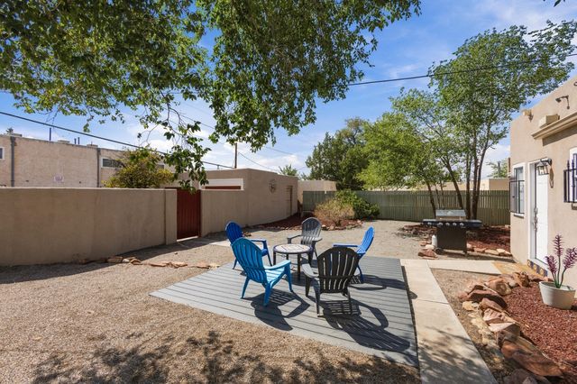 1812 Silver Avenue SE, Albuquerque, NM 87106