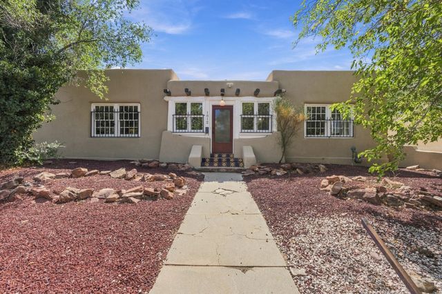 1812 Silver Avenue SE, Albuquerque, NM 87106