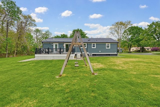 20 Mulhall Dr, Ashland, MA 01721