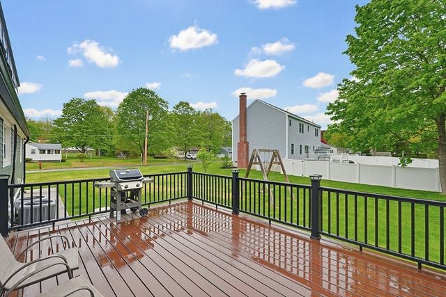 20 Mulhall Dr, Ashland, MA 01721