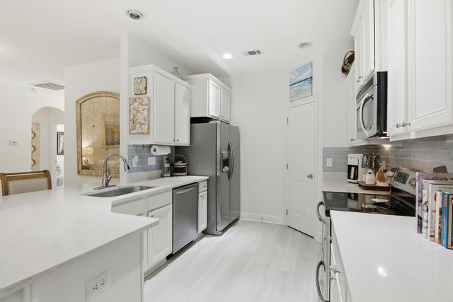 169 N Marsh Landing, Freeport, FL 32439