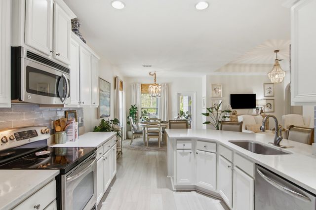 169 N Marsh Landing, Freeport, FL 32439