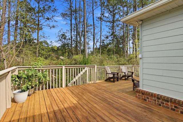 169 N Marsh Landing, Freeport, FL 32439