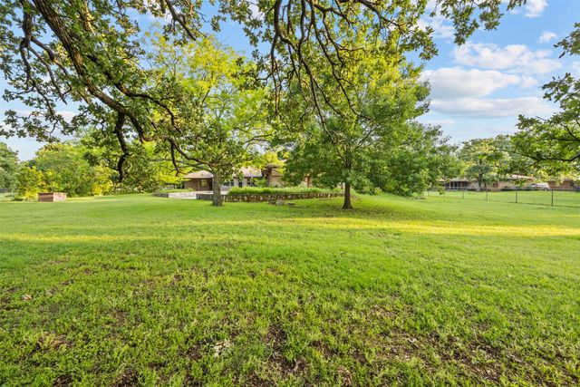 6275 Levy County Line Road, Burleson, TX 76028