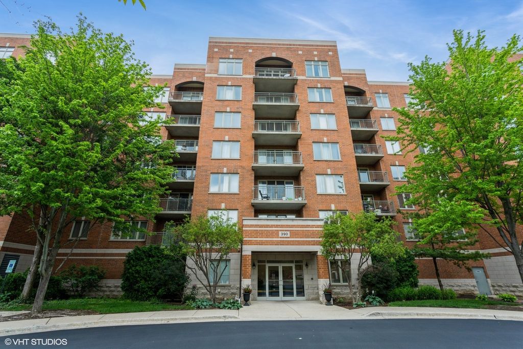 390 S Western Avenue 512, Des Plaines, IL 60016