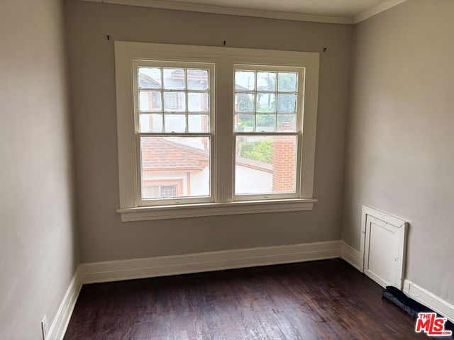 2142 S Victoria Avenue, Los Angeles, CA 90016