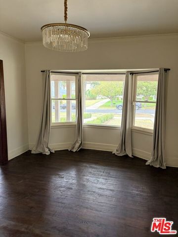 2142 S Victoria Avenue, Los Angeles, CA 90016